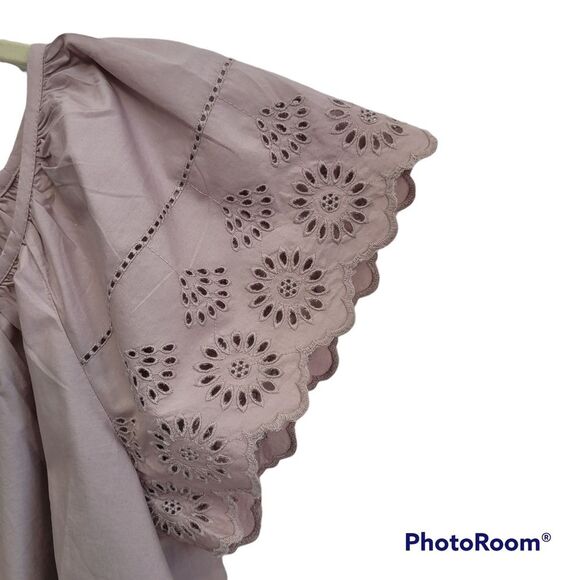 GAP Eyelet Flutter Sleeve Top Size‎ XSMALL - Picture 7 of 11